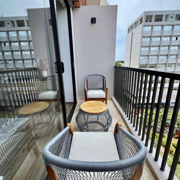 Beautiful! Brand New Apt old town - Apartamento de 1 dormitorio - 28