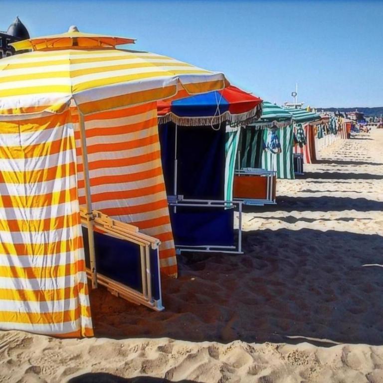 Hastings, apt 2 chambres hyper centre de Deauville avec parking - Appartamento con 2 Camere da Letto - 10