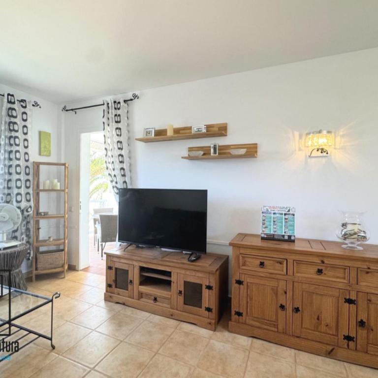 Vis Herbae Pool View by iRent Fuerteventura - One-Bedroom Apartment with Pool View - 28