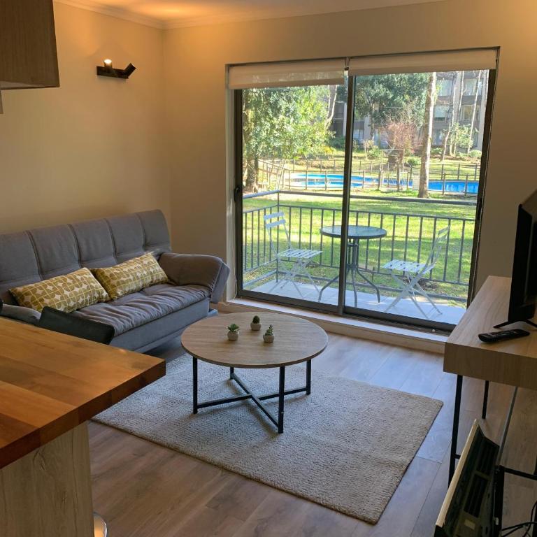 Departamento cercano al Volcan y Centro de Pucon - Deluxe One-Bedroom Apartment - 2