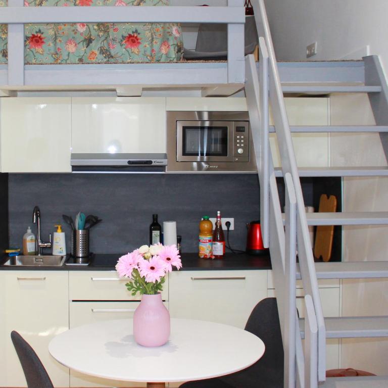Lofty - Massena sq - 5 min walk Beach - Appartement - 6