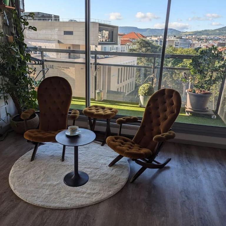 Logement 85m2, hypercentre, balcon, parking, clim - Appartement 2 Chambres - 20
