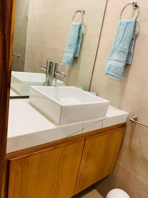 Apartamento Moderno a mins de la Playa y Malecón - Apartamento de 2 dormitorios - 22