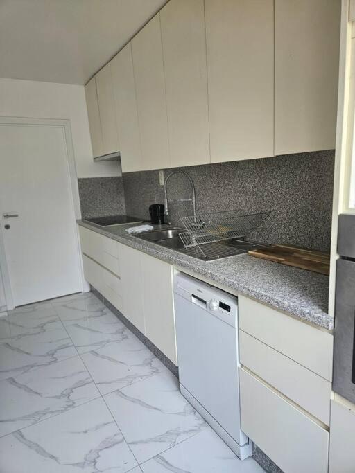 Appartement refait à neuf I chambre #2 sur 4 - One-Bedroom Apartment - 15