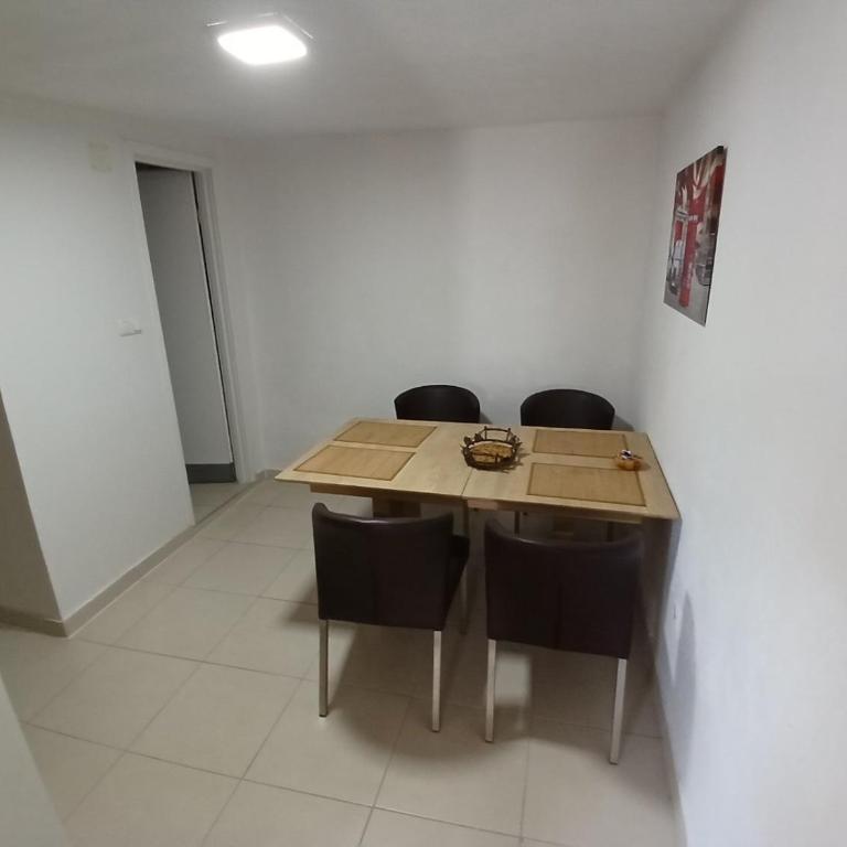 Apartments Lagano - Apartman sa 1 Spavaćom Sobom - 3