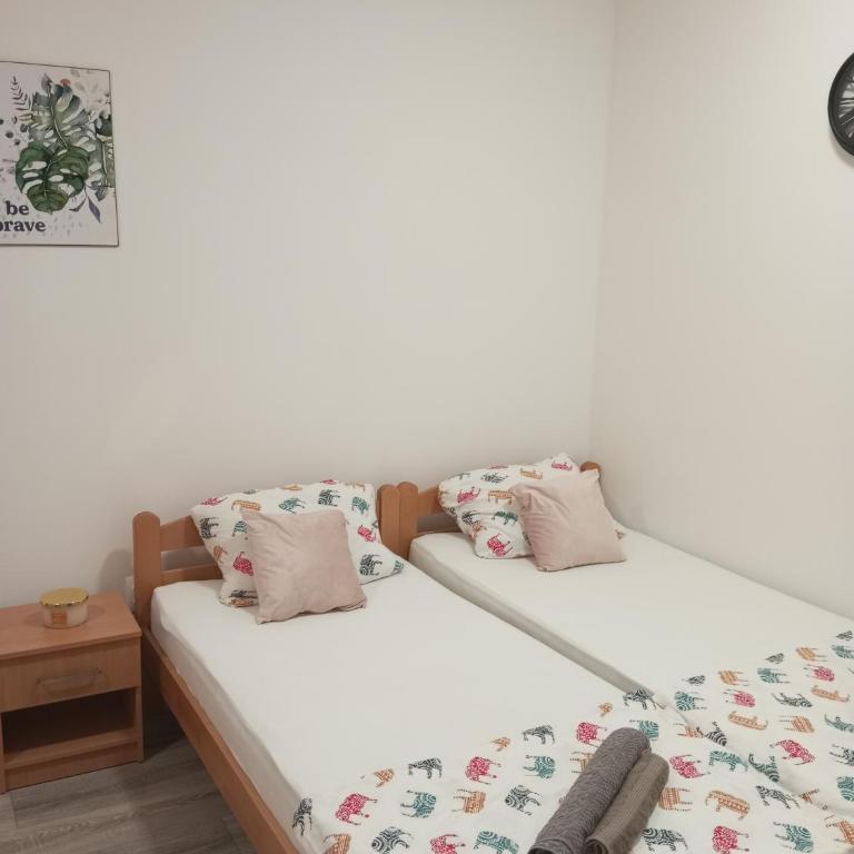Studio Hadrovic - One-Bedroom Apartment - 6