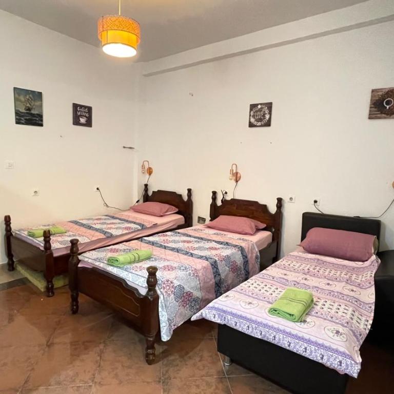 Hostel flash ulcinj - Niskobudžetna Dvokrevetna Soba sa Zasebnim Krevetima - 10