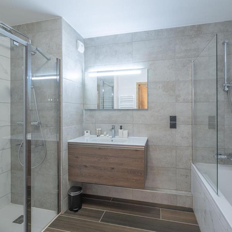 Alpe d'Huez Houses - Chez Lydia - Fermes de l'Alpe - 104m2 d'espace et de confort pour 6 - Appartement Deluxe - 9