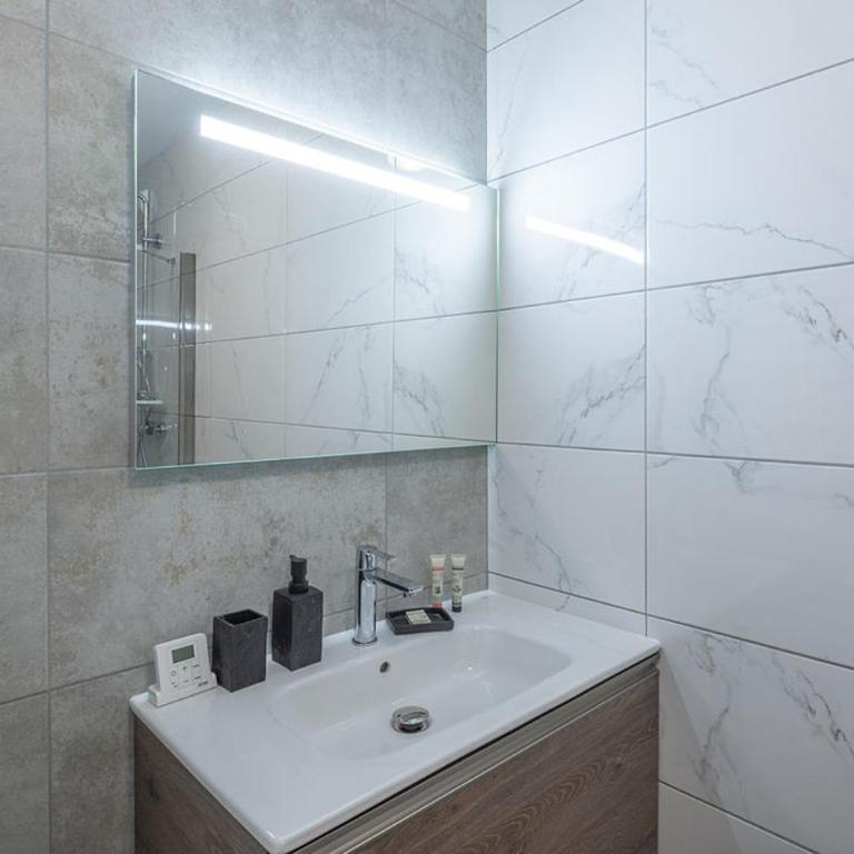 Alpe d'Huez Houses - Chez Lydia - Fermes de l'Alpe - 104m2 d'espace et de confort pour 6 - Appartement Deluxe - 7