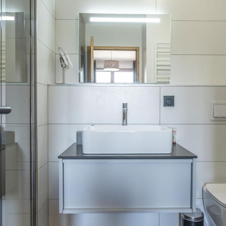 Alpe d'Huez Houses - Chez Lydia - Fermes de l'Alpe - 104m2 d'espace et de confort pour 6 - Appartement Deluxe - 23