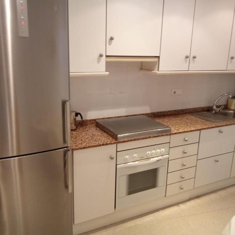 NUEVO APTO BALCON DE PONIENTE 1 A LÍNEA PLAYA TORRE 2 LUXE SM CON AIRE, PISCINA,JAR VISTAS ESPECTACULARES AL MAR De BENIDORM - Apartamento de 2 dormitorios - 54