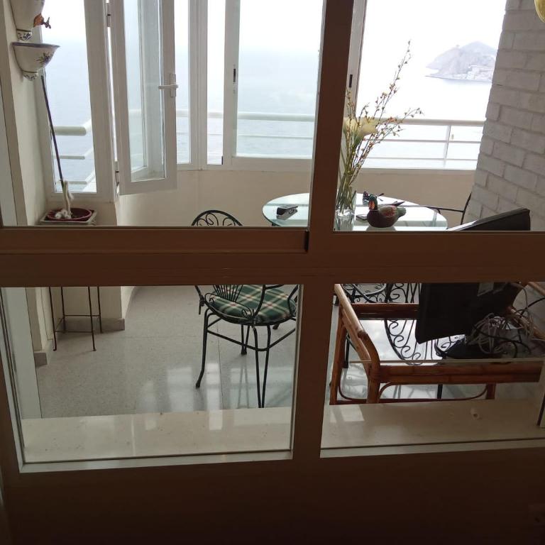 NUEVO APTO BALCON DE PONIENTE 1 A LÍNEA PLAYA TORRE 2 LUXE SM CON AIRE, PISCINA,JAR VISTAS ESPECTACULARES AL MAR De BENIDORM - Apartamento de 2 dormitorios - 45