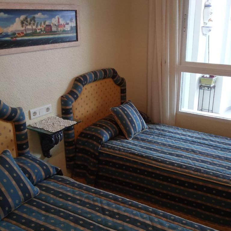 NUEVO APTO BALCON DE PONIENTE 1 A LÍNEA PLAYA TORRE 2 LUXE SM CON AIRE, PISCINA,JAR VISTAS ESPECTACULARES AL MAR De BENIDORM - Apartamento de 2 dormitorios - 17