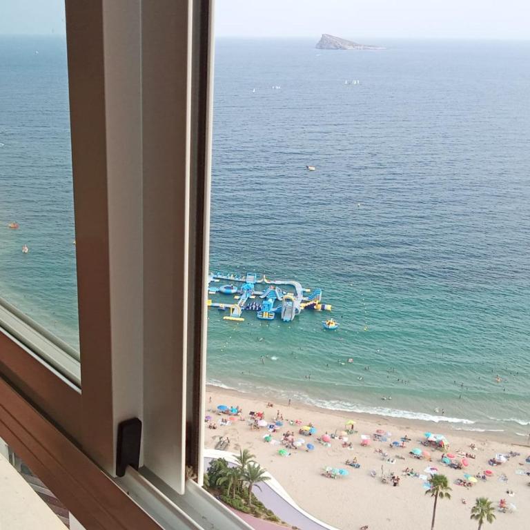 NUEVO APTO BALCON DE PONIENTE 1 A LÍNEA PLAYA TORRE 2 LUXE SM CON AIRE, PISCINA,JAR VISTAS ESPECTACULARES AL MAR De BENIDORM - Apartamento de 2 dormitorios - 46