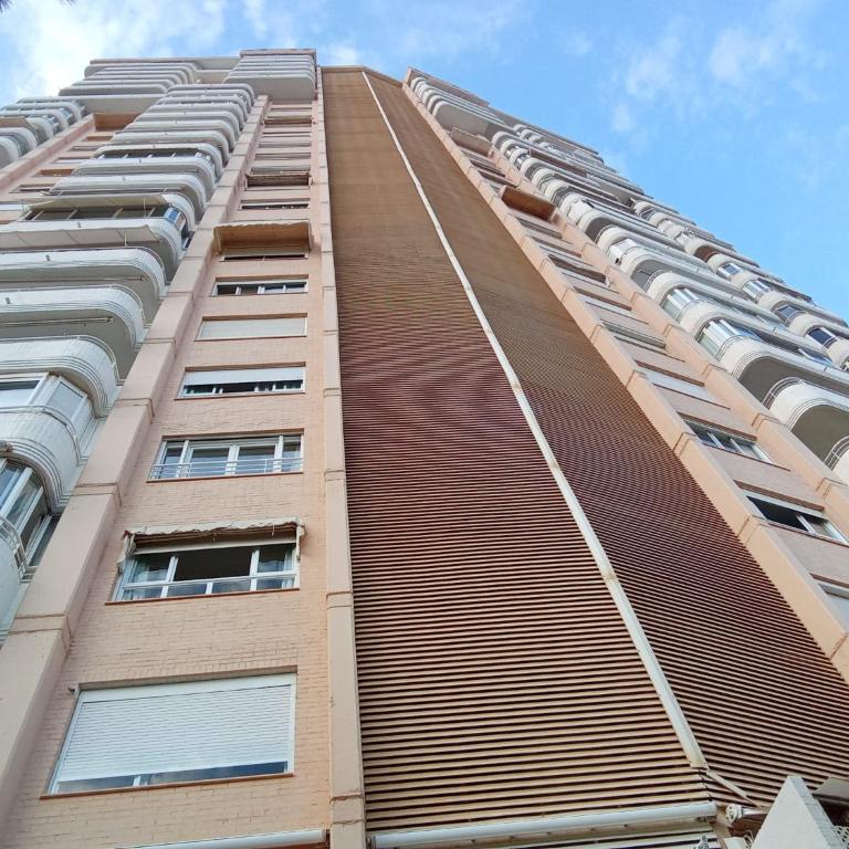 NUEVO APTO BALCON DE PONIENTE 1 A LÍNEA PLAYA TORRE 2 LUXE SM CON AIRE, PISCINA,JAR VISTAS ESPECTACULARES AL MAR De BENIDORM - Apartamento de 2 dormitorios - 14
