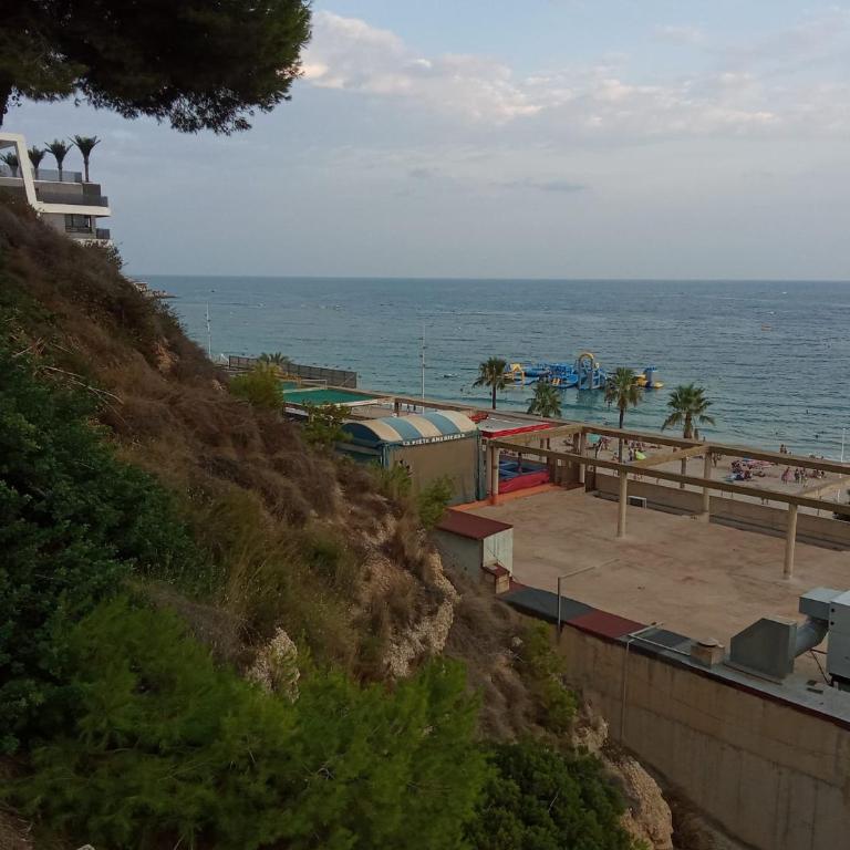 NUEVO APTO BALCON DE PONIENTE 1 A LÍNEA PLAYA TORRE 2 LUXE SM CON AIRE, PISCINA,JAR VISTAS ESPECTACULARES AL MAR De BENIDORM - Apartamento de 2 dormitorios - 29