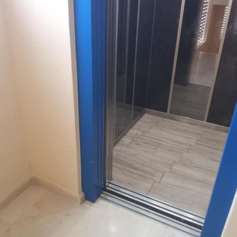 NUEVO APTO BALCON DE PONIENTE 1 A LÍNEA PLAYA TORRE 2 LUXE SM CON AIRE, PISCINA,JAR VISTAS ESPECTACULARES AL MAR De BENIDORM - Apartamento de 2 dormitorios - 27