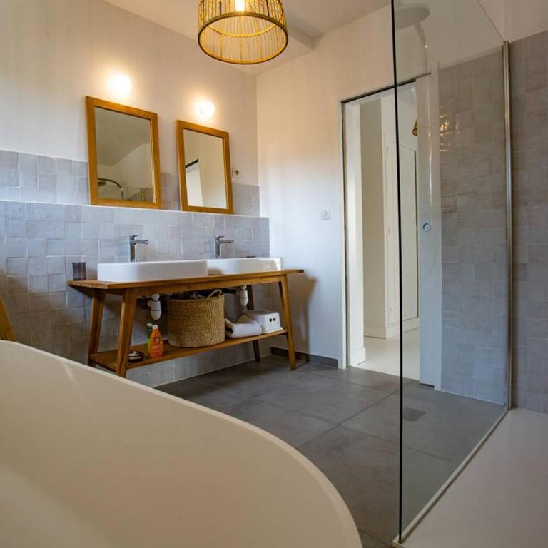 Villa rénovée avec spa et piscine chauffée à Hossegor, proche plage et golf - Villa mit 3 Schlafzimmern - 14