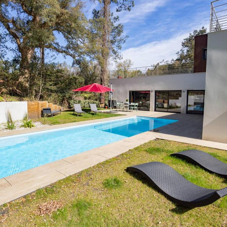 Villa avec Piscine Chauffée à 200m du Lac d'Hossegor - Villa con 3 Camere da Letto - 12