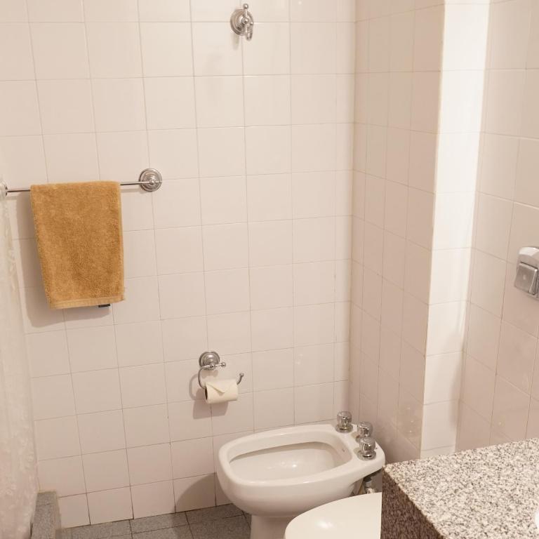 Hostel Spa Mediterranea - Habitación Cuádruple con baño privado - 2