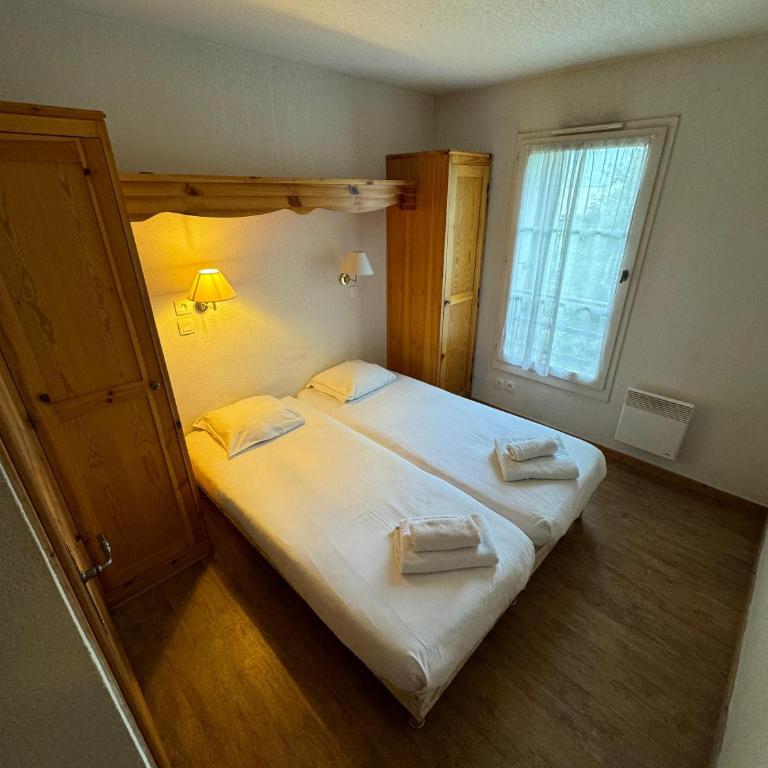 Grand Panorama 216 - 2 bed Apt, next to Bettex lift, sleeps 6 - Two-Bedroom Apartment - 1
