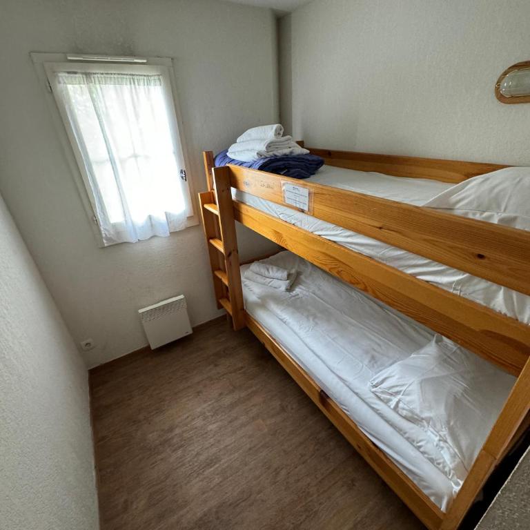 Grand Panorama 216 - 2 bed Apt, next to Bettex lift, sleeps 6 - Two-Bedroom Apartment - 7