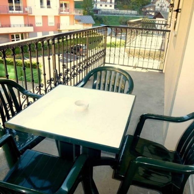 Grand Panorama 216 - 2 bed Apt, next to Bettex lift, sleeps 6 - Two-Bedroom Apartment - 8