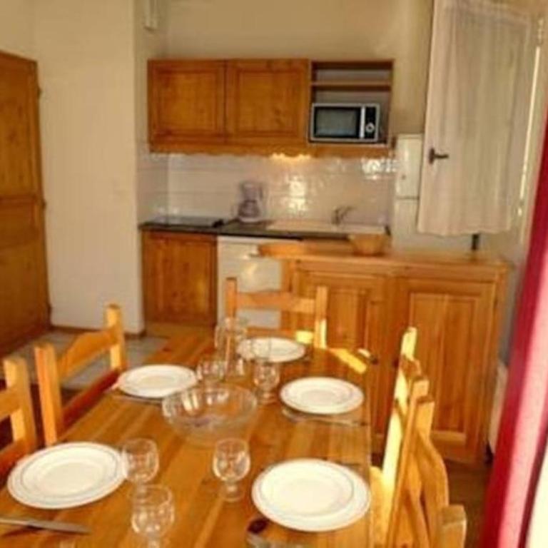 Grand Panorama 216 - 2 bed Apt, next to Bettex lift, sleeps 6 - Two-Bedroom Apartment - 10