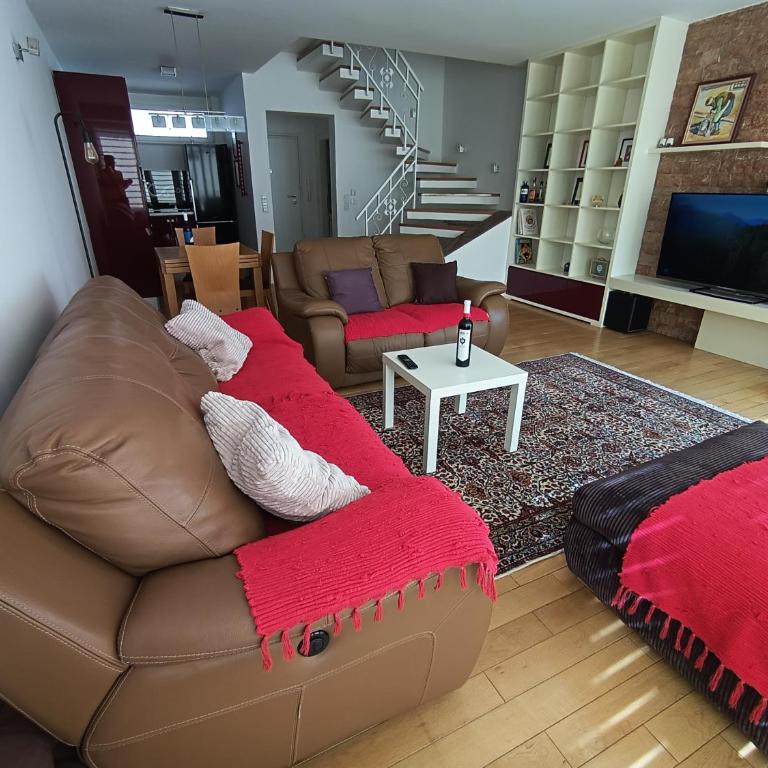 Apartman Mima - Centar - Apartman sa 3 Spavaće Sobe - 1
