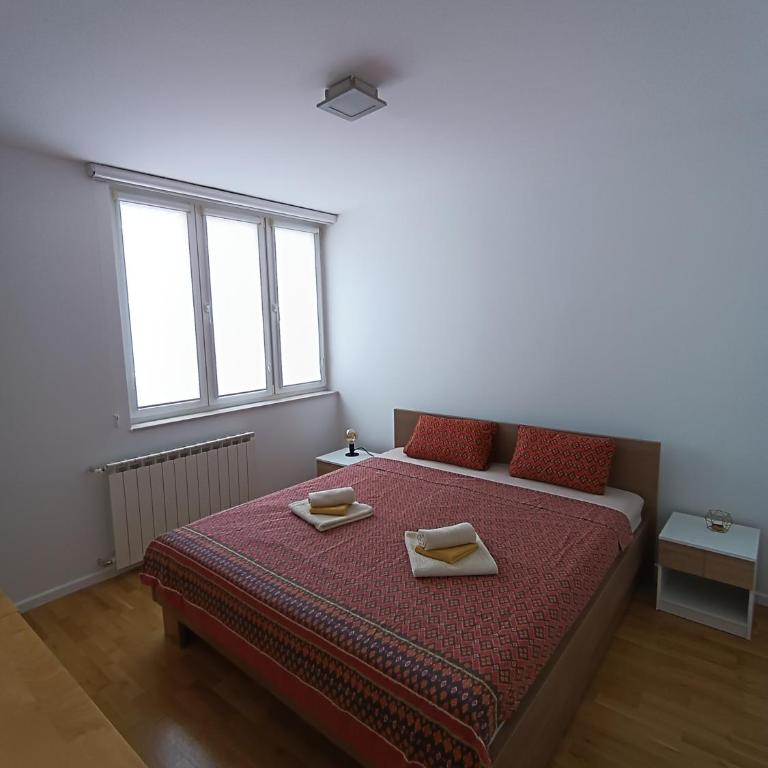 Apartman Mima - Centar - Apartman sa 3 Spavaće Sobe - 2