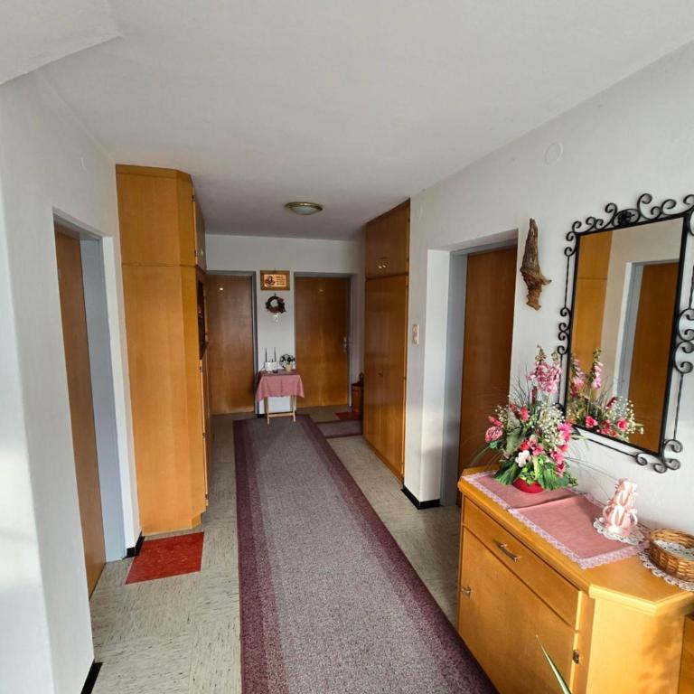 Haus Talblick - Doppelzimmer mit Dusche - 9
