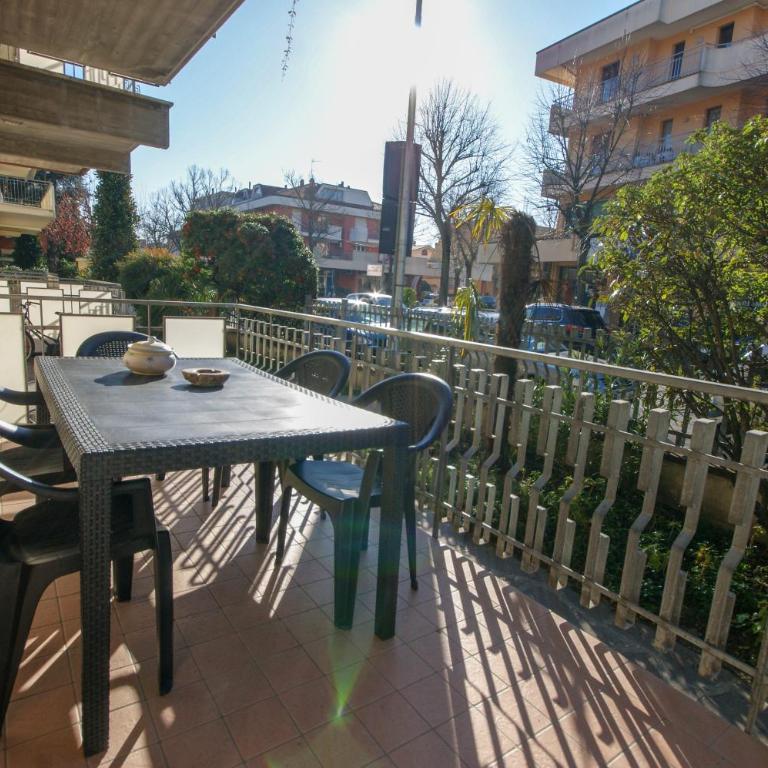 10 Bellaria Appartamento con 3 camere vicino al mare - Appartamento con 3 Camere da Letto e con Balcone - 2