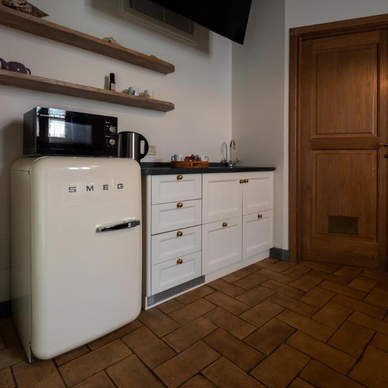 Olimagio Farm Stay with animals, 25m pool, beach at cycling distance - Suite mit Terrasse - 6