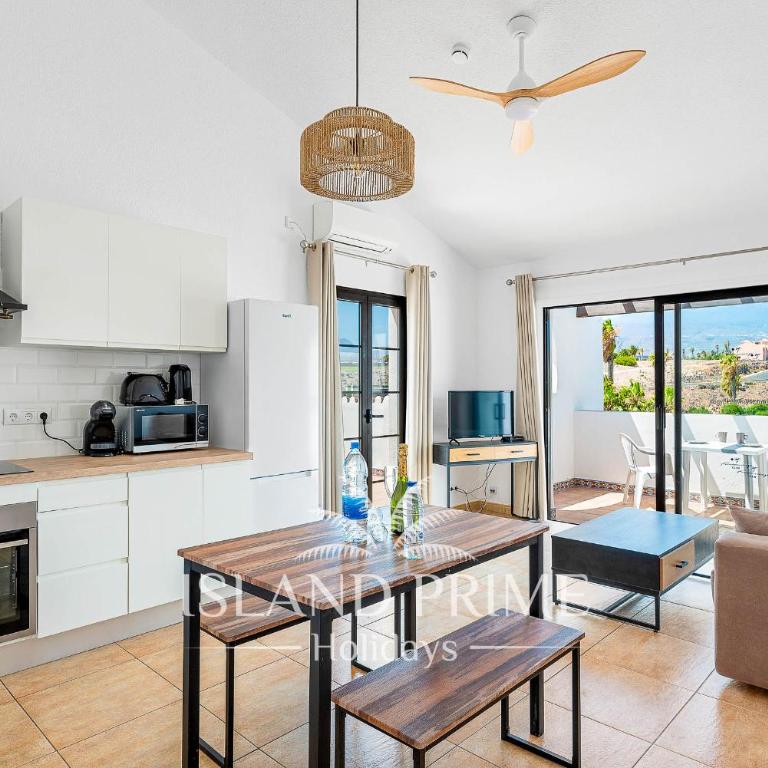 Huge Terrace Holiday in Heated Pool Complex with Teide Views FC1209 - Apartamento de 1 dormitorio - 3