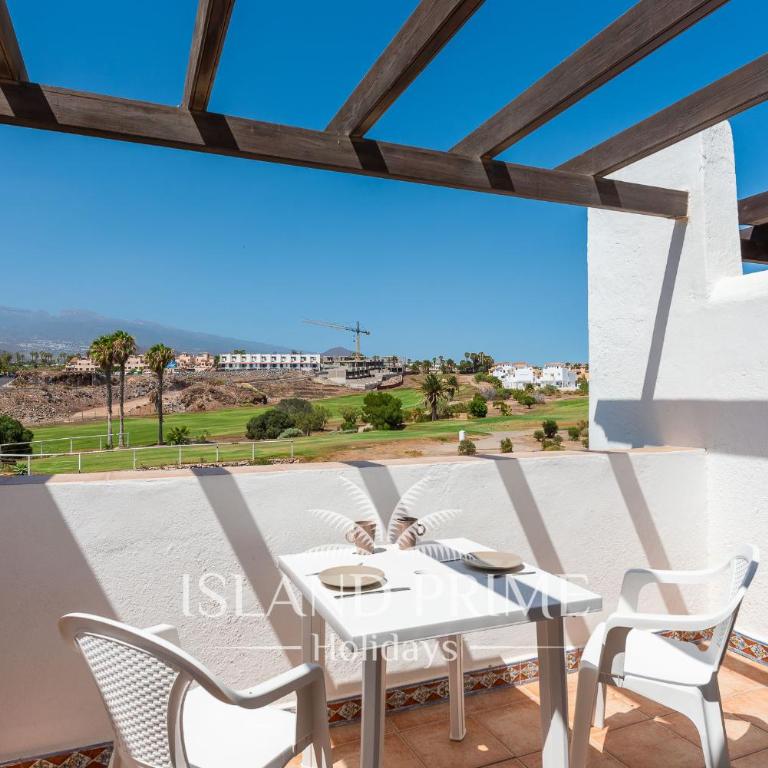Huge Terrace Holiday in Heated Pool Complex with Teide Views FC1209 - Apartamento de 1 dormitorio - 2