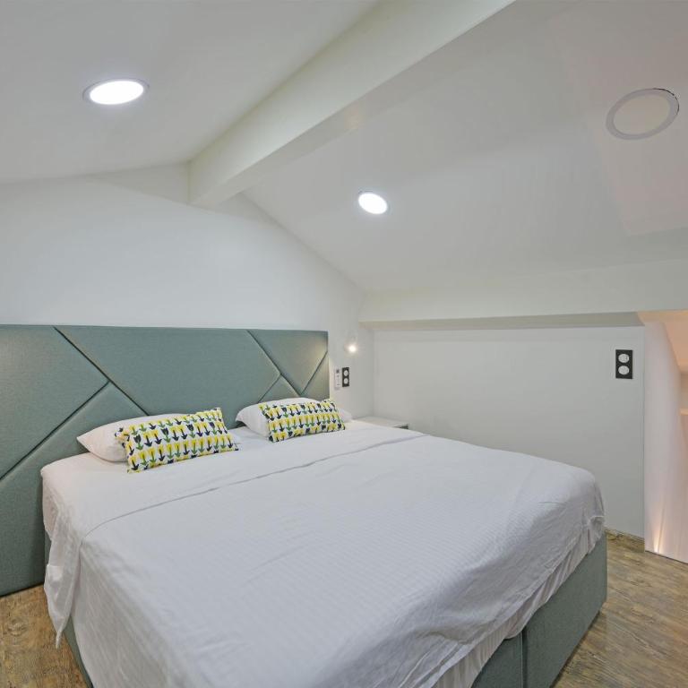 Le 185 - Charme et tranquillité au coeur d'Avignon - Superior Apartment mit 1 Schlafzimmer - 7