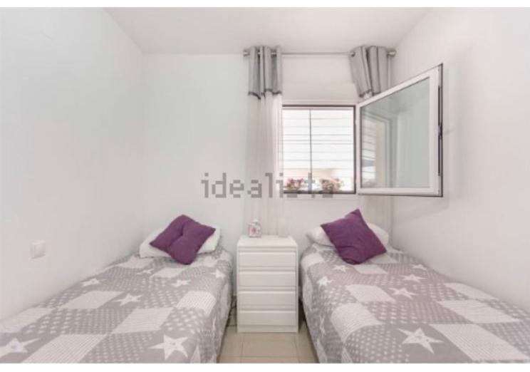 Apartamento precioso con piscina 250 euros de fianza antes de entrar - Apartamento de 2 dormitorios - 9