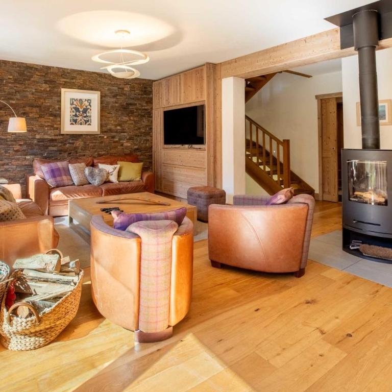 Chalet in méribel center with outdoor jacuzzi and sauna - Chalet - 1