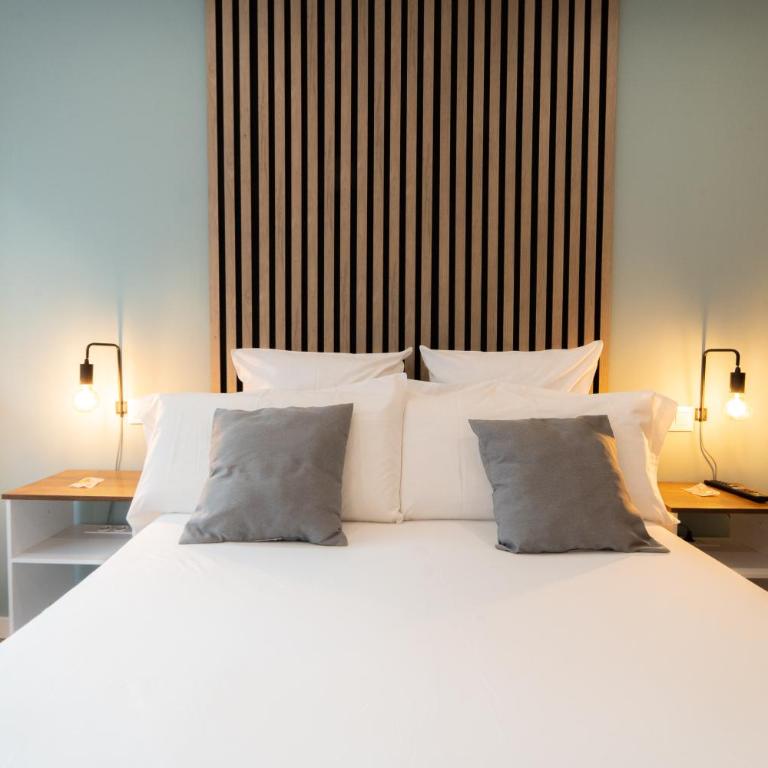 I'M Room Suites Nuevos Ministerios - Bernabeu 'Digital Access' - Habitación Doble con baño privado - 1
