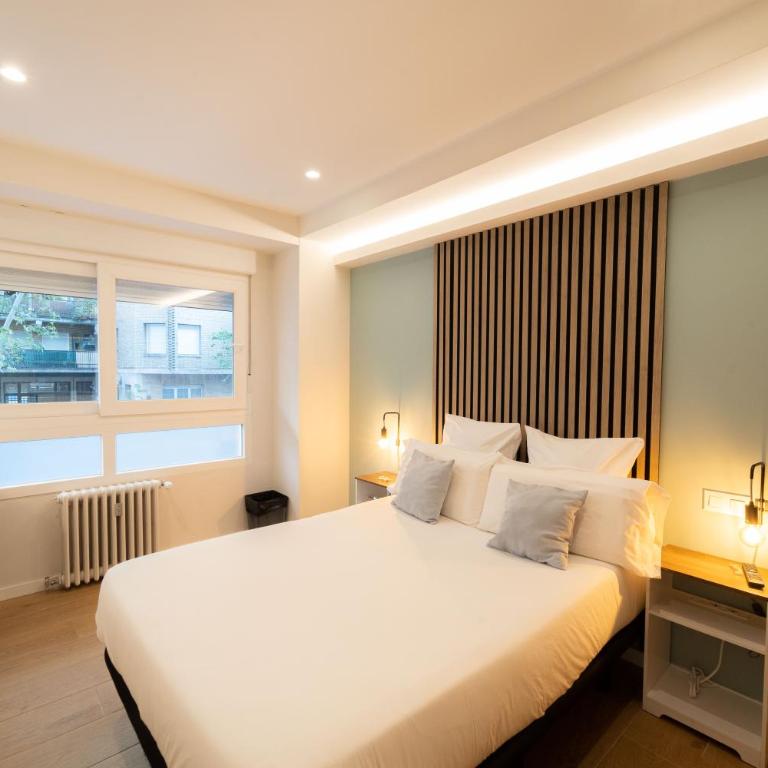 I'M Room Suites Nuevos Ministerios - Bernabeu 'Digital Access' - Habitación Doble con baño privado - 6
