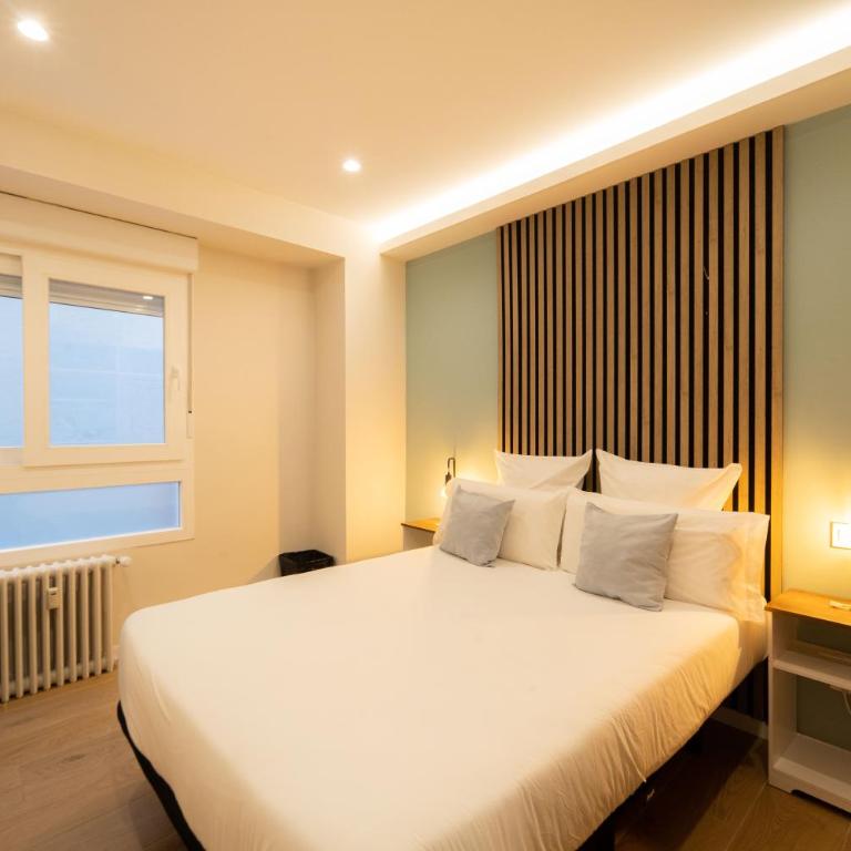 I'M Room Suites Nuevos Ministerios - Bernabeu 'Digital Access' - Habitación Doble con baño privado - 3