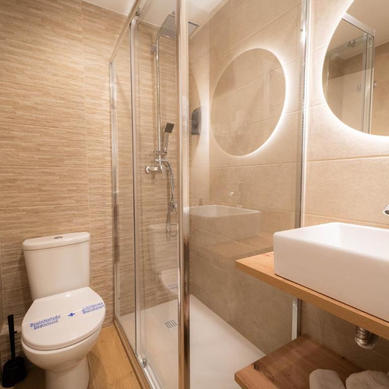 I'M Room Suites Nuevos Ministerios - Bernabeu 'Digital Access' - Habitación Doble con baño privado - 6