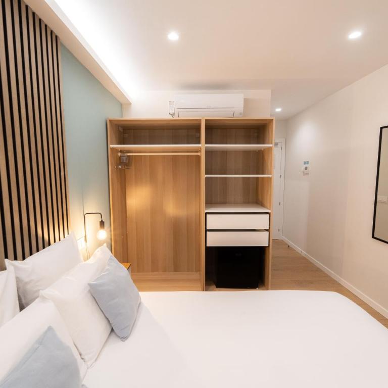 I'M Room Suites Nuevos Ministerios - Bernabeu 'Digital Access' - Habitación Doble con baño privado - 8