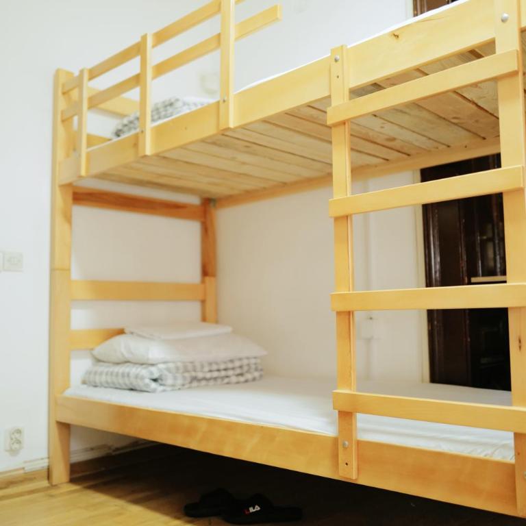 Happy Cat Old Town Hostel - Krevet u 6-krevetnoj Mešanoj Spavaonici - 4