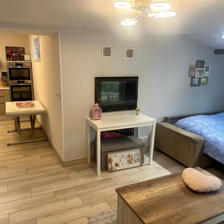 Maison en pierre, 3 chambres à 15 mn du centre de Menton et des plages - Maison 3 Chambres - 14