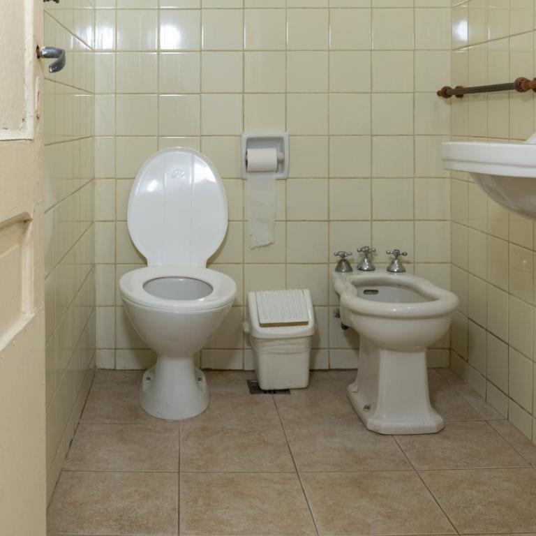 Sevilla Home Hotel - Habitación Doble con baño - 2 camas - 1