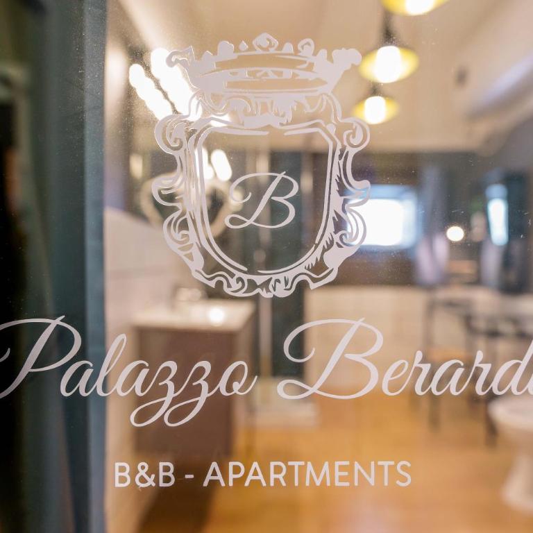 Palazzo Berardi - Double Room with Private Bathroom - 32