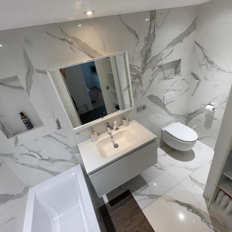 Monaco Monte-Carlo door step - Luxury Apartment - 2 Bedrooms 2 Bathrooms - Superb Modern Fully Equipped - Apartamento de 2 dormitorios - 12
