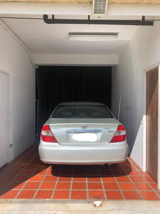 Lindo y Acogedor Apartamento En La Trinidad, Caracas - Two-Bedroom Apartment - 34