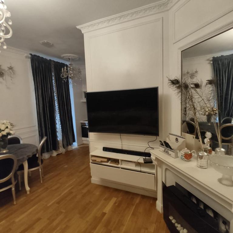 Cosy Flat 8e Champs-Elysées - One-Bedroom Apartment - 4